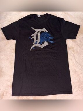 Detroit Lions Glitter D Logo Graphic T-Shirt Black Size M